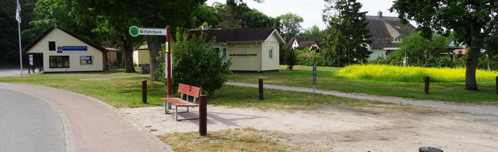 Foto: Mitfahrbank in Born/Darss 2020