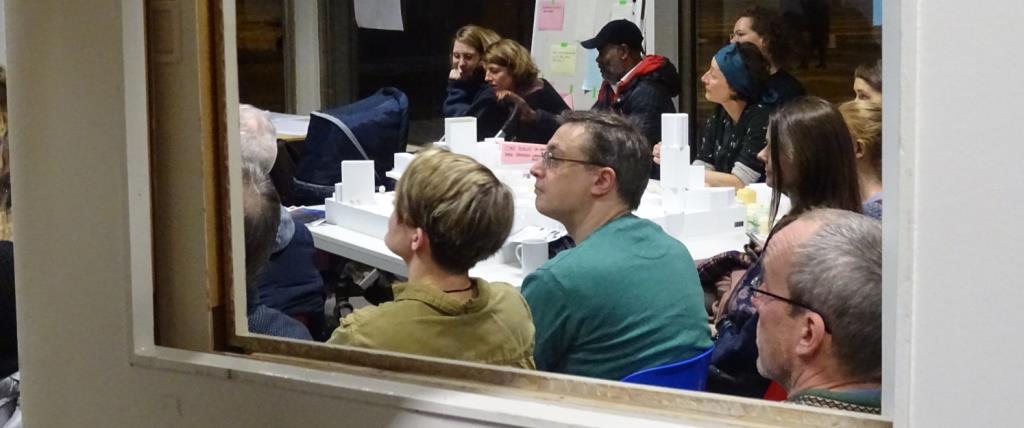 Foto: Versammlung zu Bauplanung für das Haus der Statistik in Berlin, 2019